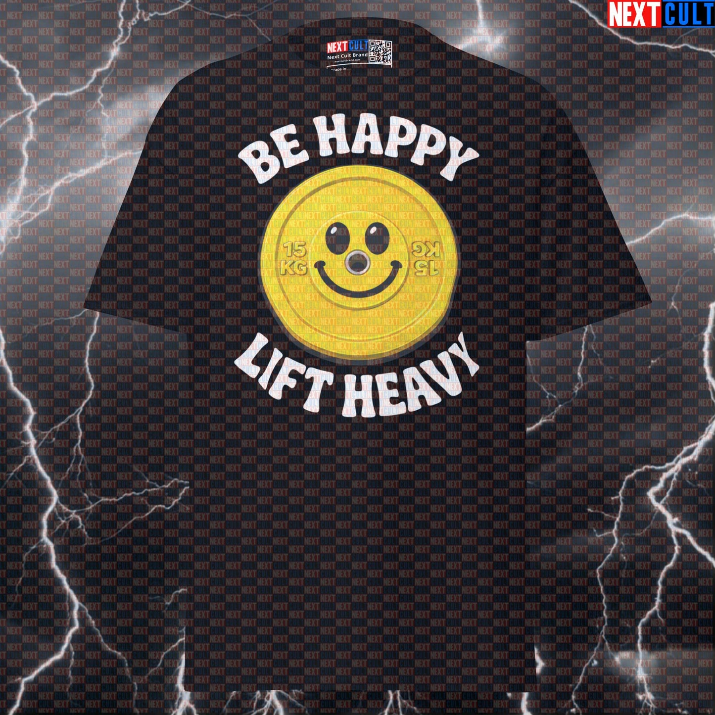 Be Happy Lift Heavy Funny Gym T-Shirt Happy Weights Emoji Weight Plate Smiley Face Graphic Tee for Lifters T-shirts Bodybuilding Fitness Gym Powerlifting Pump Cover Workout Next Cult Brand