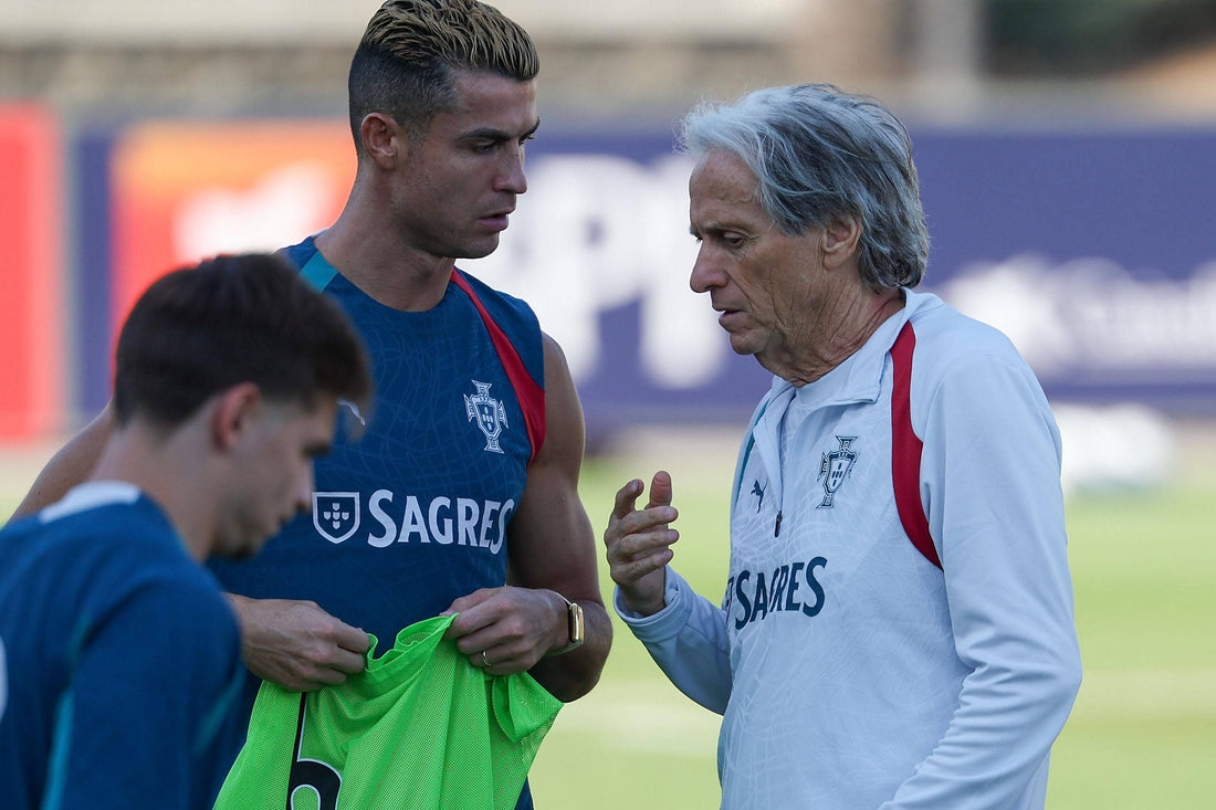 Cristiano Ronaldo speaking with Portugal coach Jorge Jesus during October 2026 national-team training