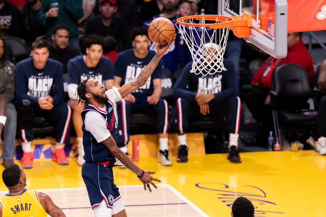 Derrick Jones Jr. attacking the rim for the Clippers against the Lakers