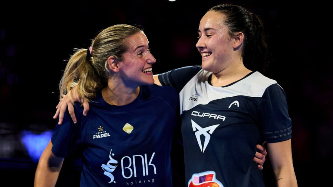 Ariana Sánchez and Andrea Ustero celebrating together on a padel court in October 2026