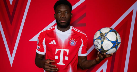 Alphonso Davies in Bayern Munich's red-and-white kit