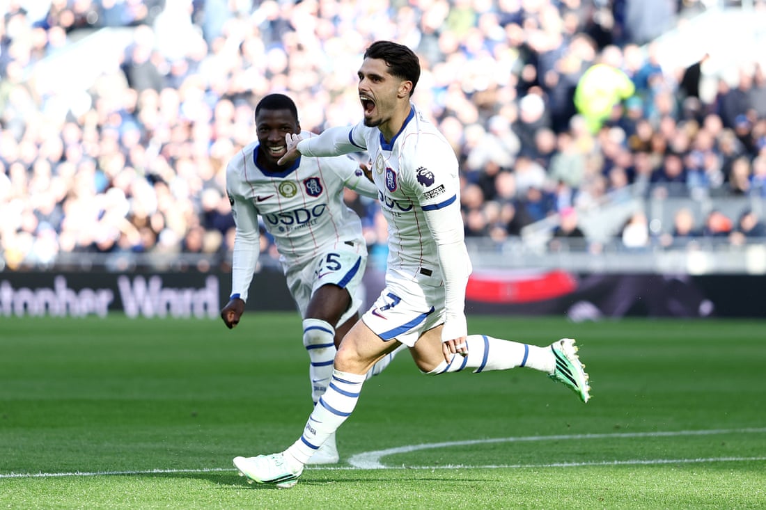 Pedro Neto celebrates for Chelsea against Everton on October 17, 2026