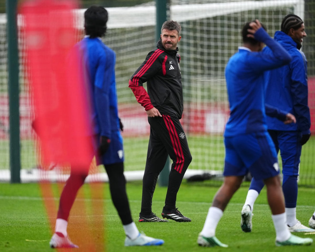 Michael Carrick at Manchester United training before the Atlético Madrid Champions League fixture