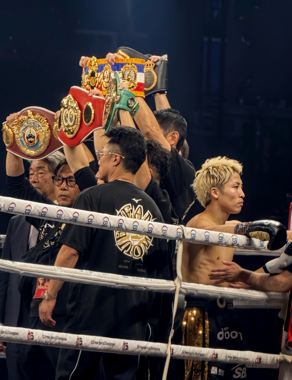 Naoya Inoue's team awaiting the ring call at Tokyo Dome on May 2, 2026