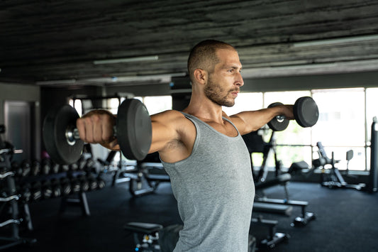 Tibo InShape-inspired shoulder training focused on broad balanced delts