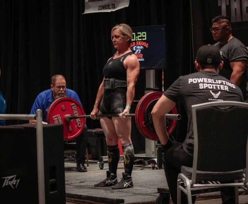 Linda Franklin performing a powerlifting deadlift at an earlier sanctioned competition