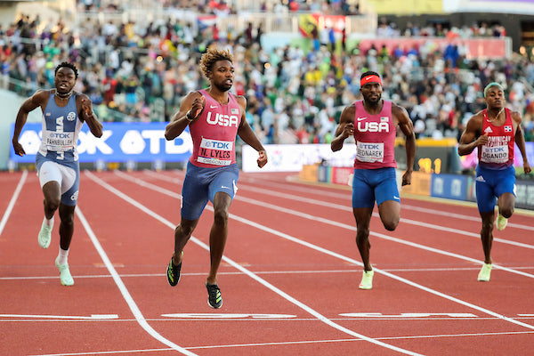 Noah Lyles sprinting in the 2022 World Championships 200m final at Hayward Field in Eugene