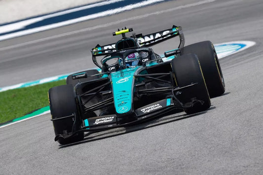 Kimi Antonelli driving the Mercedes W17 at Sepang during the 2026 Bahrain Grand Prix in Malaysia weekend
