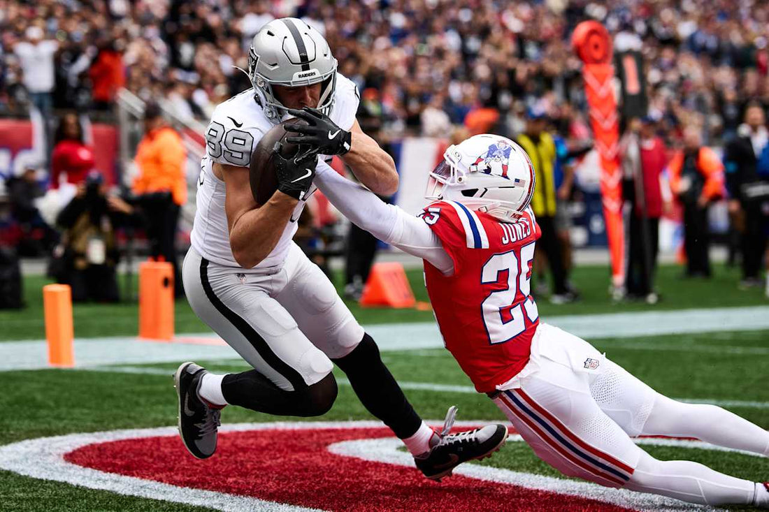 Brock Bowers catches a touchdown for Las Vegas against New England in October 2026