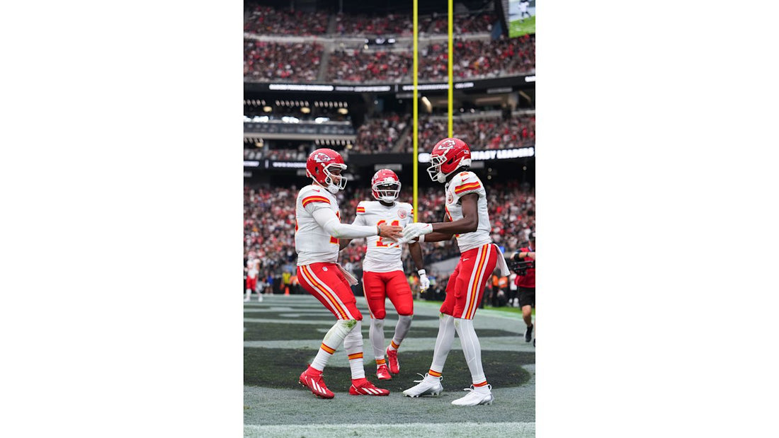 Patrick Mahomes and Tyquan Thornton together for the Kansas City Chiefs during an October 2026 game