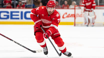 Dylan Larkin skating for the Detroit Red Wings