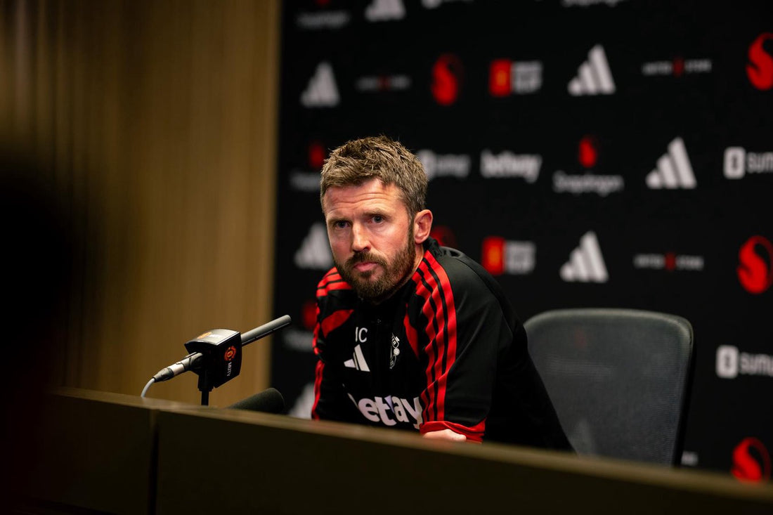 Michael Carrick addresses reporters at Manchester United's October 23, 2026 press conference