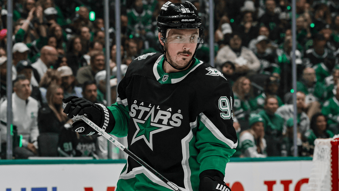 Matt Duchene in the Dallas Stars black uniform