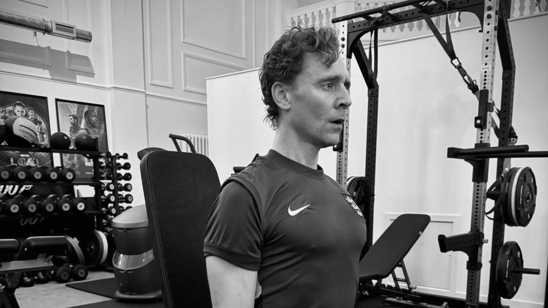 Tom Hiddleston training in a gym